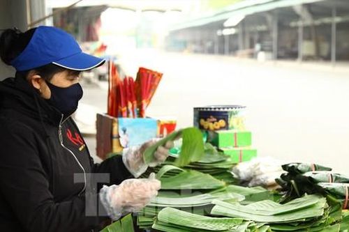 Làng bánh phu thê thấp thỏm chờ Tết