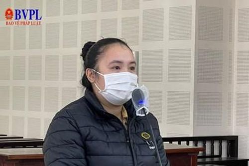 Nữ cửa hàng trưởng chiếm đoạt 43 điện thoại 'xịn' trị giá hơn 1 tỉ đồng