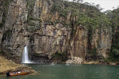 Brazil: 10 người thiệt mạng trong vụ sụp vách đá