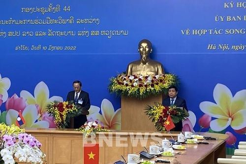 Kết nối hai nền kinh tế Việt Nam – Lào về cả thể chế và hạ tầng