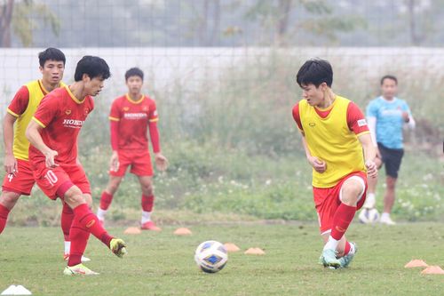 Hoàng Đức và Văn Toàn dương tính với SARS-CoV-2