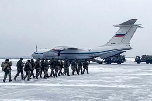 Phi đội bay giúp Nga điều lực lượng xoay chuyển tình thế ở Kazakhstan