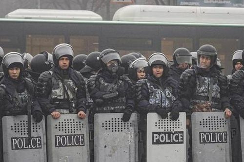 Trung Quốc đề nghị giúp Kazakhstan đối phó với 'các thế lực bên ngoài'