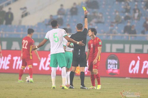 Tuyển Việt Nam lõm nặng vì FIFA phạt