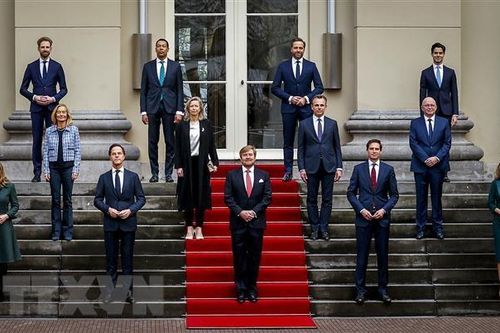 Thủ tướng Phạm Minh Chính gửi điện chúc mừng Thủ tướng Hà Lan Rutte