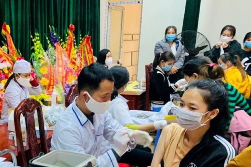 Huyện Triệu Sơn tổ chức tiêm 8.548 liều bổ sung vắc xin phòng COVID-19