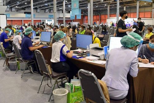 Thái Lan muốn đưa Covid-19 thành bệnh dịch thông thường trong năm nay