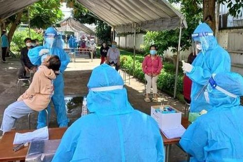 Người dân về Ninh Bình ăn Tết có mất tiền xét nghiệm không?