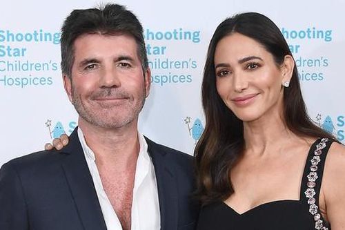 Vị giám khảo khó tính nhất The X Factor - Simon Cowell cầu hôn bạn gái