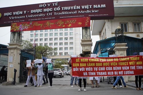 Bộ trưởng Bộ Y tế chỉ đạo giải quyết dứt điểm việc nợ lương nhân viên y tế tại Bệnh viện Tuệ Tĩnh