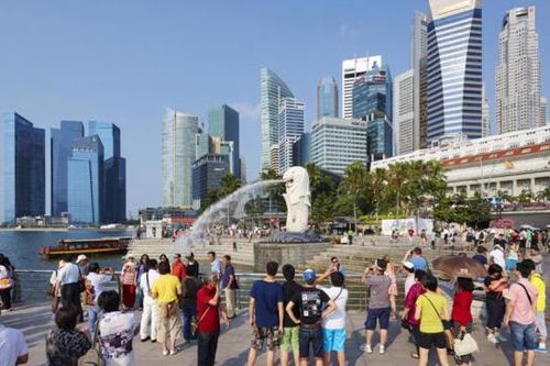 Nhiều cơ hội cho lao động Việt Nam sang làm việc tại Singapore