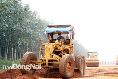 Khẩn trương thẩm định trữ lượng các mỏ vật liệu san lấp phục vụ dự án Đường cao tốc Phan Thiết - Dầu Giây