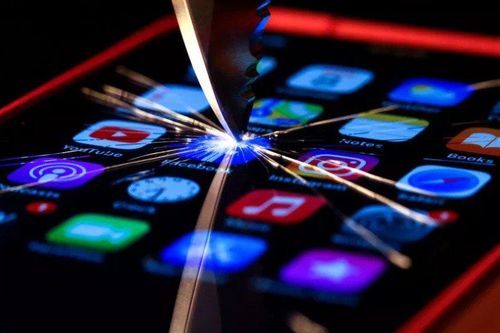 Lỗi nghiêm trọng trên iOS 15 khiến iPhone khởi động lại liên tục