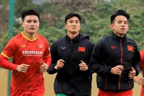 Tuyển Việt Nam tập buổi đầu tiên sau kỳ nghỉ