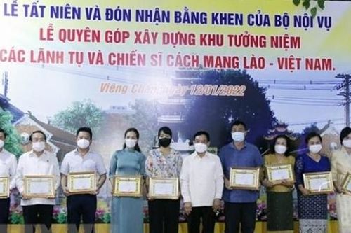 Người Việt được Bộ Nội vụ Lào tuyên dương vì hoạt động thiện nguyện