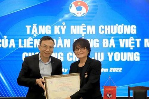 'Thần y' Choi Ju-young không muốn nói lời chia tay bóng đá Việt Nam