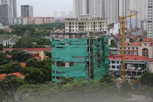 Cởi trói cho hàng trăm dự án bất động sản: Bắt đầu từ việc sửa Luật