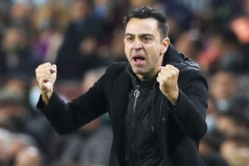 Xavi từng chán Barca tới mức muốn chuyển sang Real