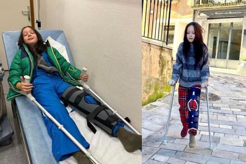 Con trai diva Hồng Nhung gặp tai nạn phải nẹp chân, chống nạng