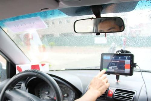 Hà Nội: 6 chốt kiểm tra, xử lý phương tiện chưa lắp camera tại các 'cửa ngõ'