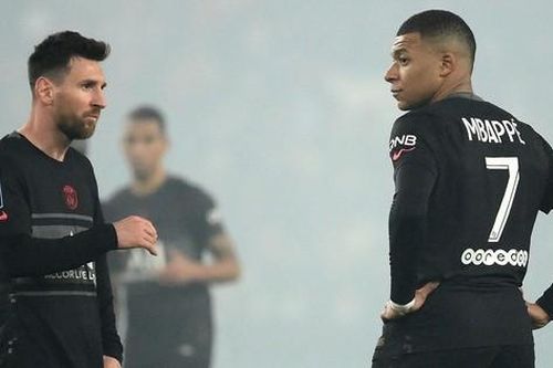 'Lười' ra sân, Messi hứng chịu chỉ trích từ các fan PSG