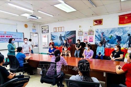 Để lương, thưởng Tết không chỉ là động lực - Bài cuối: Gắn kết cùng nhau vượt khó