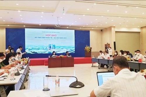 Bình Dương: Chăm lo, hỗ trợ công nhân, lao động nghèo đón Tết xa nhà