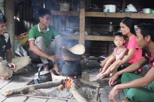 Bếp lửa, người ở đâu
