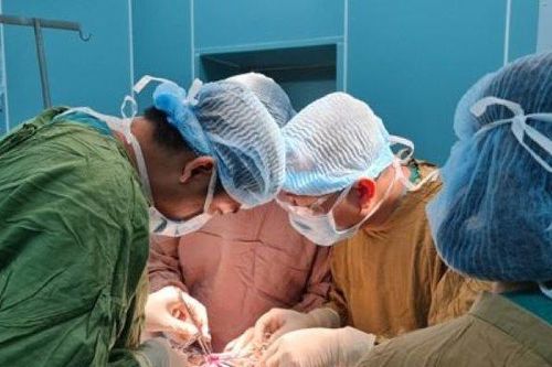 Hà Tĩnh: Cấp cứu thành công bệnh nhân 35 tuổi bị gãy dương vật