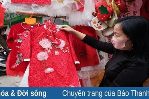TP. Thanh Hóa: Đa dạng thị trường áo dài cách tân phục vụ khách hàng nhí