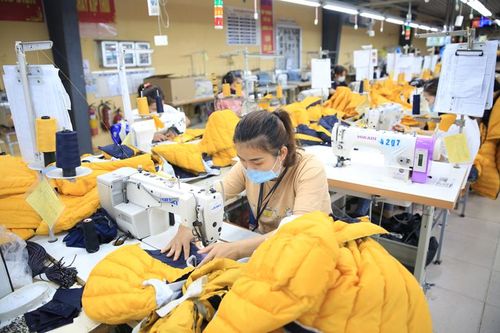 Hướng tới phục hồi mạnh mẽ hơn trong năm 2022