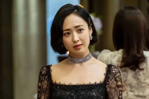 Mẹ chồng 55 tuổi còn đi 'độ loa', tưởng bố chồng tức giận đuổi khỏi nhà nhưng ông lại đưa bà đến một nơi khiến con cháu kinh ngạc