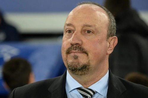 Everton hết kiên nhẫn với Benitez