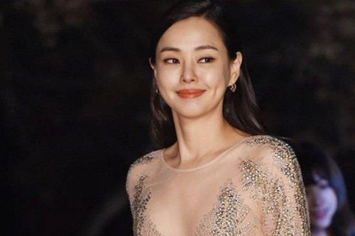 Hoa hậu Honey Lee mang thai