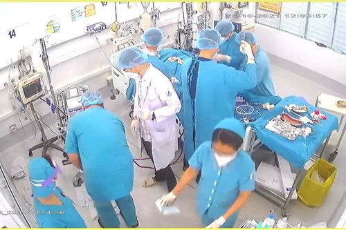Nữ sinh thoát 'cửa tử' sau 70 ngày điều trị viêm cơ tim tối cấp