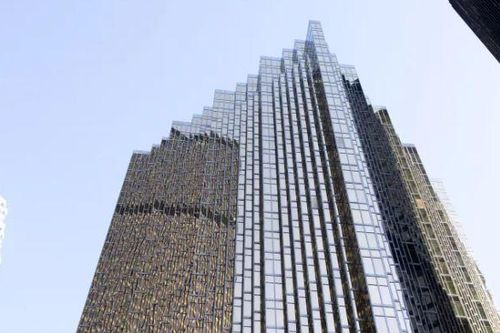 Tòa nhà chọc trời nổi tiếng của Canada về tay nhà sáng lập Zara