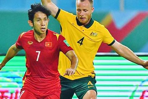 HLV ĐT Australia ngại Hồng Duy