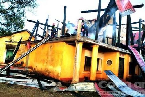 Cháy trường tiểu học, thiệt hại nặng về tài sản