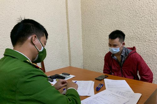 Nửa đêm trói bảo vệ, vào phòng ngủ nổ súng cướp tài sản của hai vợ chồng
