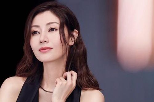 Nguyên nhân nào khiến 'Hoa hậu đẹp nhất Hồng Kông' suýt trở thành người 'sống thực vật'?