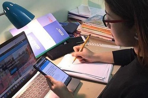 Trường đại học ứng phó thế nào khi sinh viên tìm người học thuê, thi hộ cuối học kỳ?