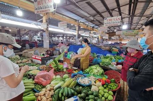 Ca nhiễm tăng cao, Đà Nẵng không 'ngăn sông cấm chợ', nhắc người dân đừng hoang mang