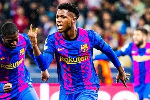 Một loạt tiền đạo trở lại, Barca dừng theo đuổi Morata