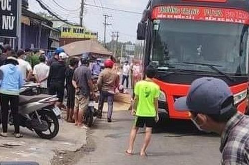 Một học sinh tử vong thương tâm sau khi va chạm với xe khách