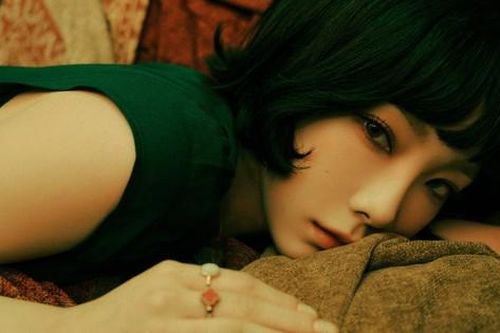 Không có nốt cao, 'Can't Control Myself' vẫn khiến fan sởn da gà bởi diễn xuất của Taeyeon