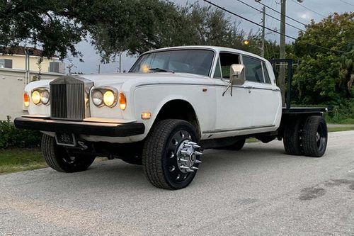 Ngắm Rolls-Royce bán tải 'trâu bò' cực độc, để làm xe kéo xe