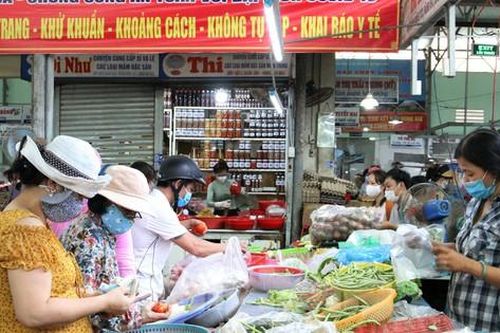 Gần ngàn ca nhiễm mỗi ngày, Đà Nẵng chỉ đóng quầy hàng có F0, không đóng cửa cả chợ