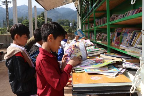 Ngành xuất bản thời COVID: Tìm hướng đi mới trong khó khăn