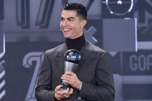 Ronaldo đoạt 'giải thưởng đặc biệt' của FIFA
