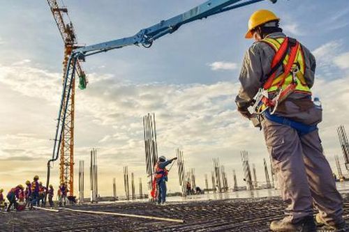 Lợi nhuận doanh nghiệp xây dựng sẽ tăng mạnh năm 2022 nhưng giá cổ phiếu đã phản ánh điều đó